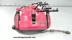 Used Front brake calliper, right Volkswagen Golf Price € 95,00 Margin scheme offered by Gebr.Klein Gunnewiek Ho.BV