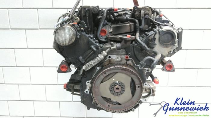 Motor van een Audi A6 2005