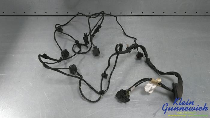 Begagnade PDC-kablage Audi A8 Pris € 50,00 Marginaltabell erbjuds av Klein Gunnewiek Autodemontage & Motorentechniek
