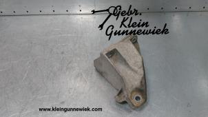 Używane Wspornik silnika BMW 1-Serie Cena € 20,00 Procedura marży oferowane przez Gebr.Klein Gunnewiek Ho.BV