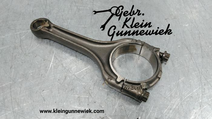 Connecting rod from a Seat Leon 2019