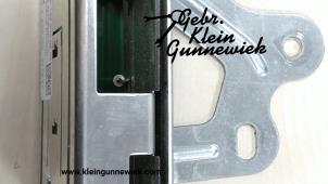 Używane Antena Mercedes GLE-Klasse Cena € 20,00 Procedura marży oferowane przez Gebr.Klein Gunnewiek Ho.BV