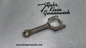 Used Connecting rod Opel Astra Price € 75,00 Margin scheme offered by Gebr.Klein Gunnewiek Ho.BV