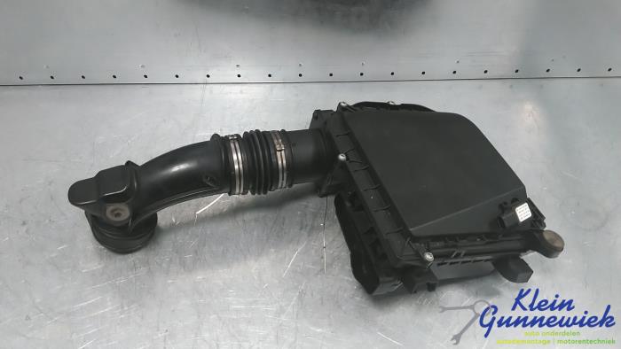 Begagnade Luftfilterhus Mercedes C-Klasse Pris € 65,00 Marginaltabell erbjuds av Klein Gunnewiek Autodemontage & Motorentechniek