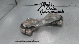 Usagé Support moteur Mercedes C-Klasse Prix € 45,00 Règlement à la marge proposé par Gebr.Klein Gunnewiek Ho.BV