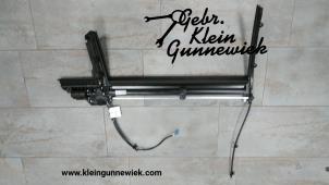 Used Left blind Mercedes S-Klasse Price € 165,00 Margin scheme offered by Gebr.Klein Gunnewiek Ho.BV