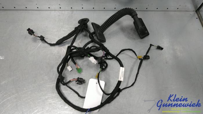 Begagnade Kablage Mercedes S-Klasse Pris € 65,00 Marginaltabell erbjuds av Klein Gunnewiek Autodemontage & Motorentechniek