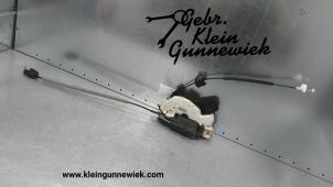Gebrauchte Türschlossmechanik 4-türig links vorne Seat Leon Preis € 50,00 Margenregelung angeboten von Gebr.Klein Gunnewiek Ho.BV
