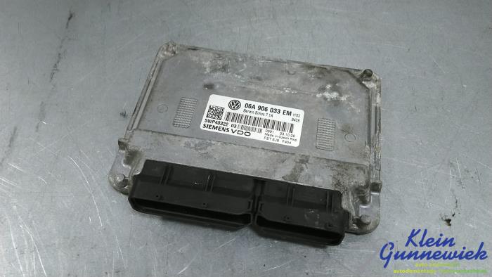Injection computer Volkswagen Golf - 06A906033EM BSE