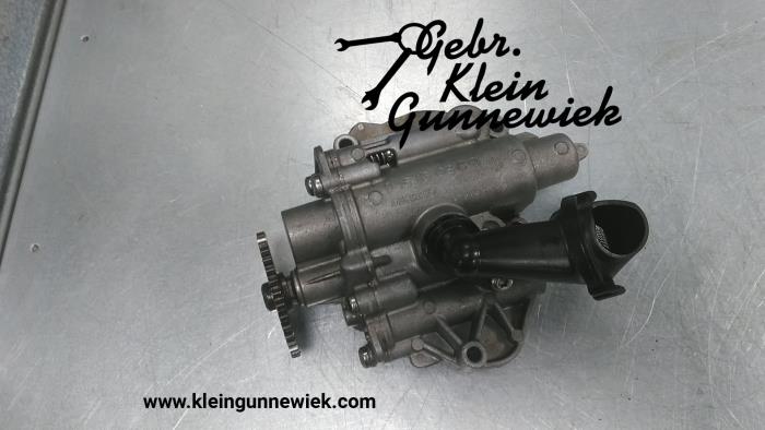 Oil pump Volkswagen Golf - 04E115103F CPTA