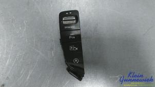 Begagnade Brytare Mercedes C-Klasse Pris € 35,00 Marginaltabell erbjuds av Klein Gunnewiek Autodemontage & Motorentechniek