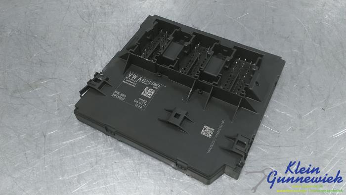 Used Body control computer Volkswagen Passat Price € 85,00 Margin scheme offered by Klein Gunnewiek Autodemontage & Motorentechniek