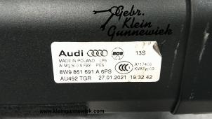 Usagé Grille pare-chien Audi A4 Prix € 95,00 Règlement à la marge proposé par Gebr.Klein Gunnewiek Ho.BV