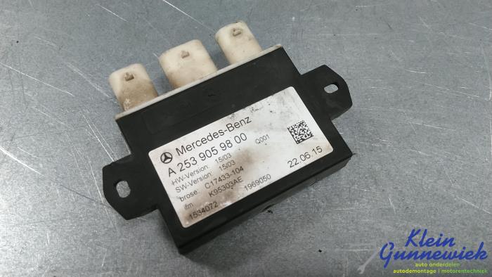 Begagnade PDC-modul Mercedes C-Klasse Pris € 41,00 Marginaltabell erbjuds av Klein Gunnewiek Autodemontage & Motorentechniek