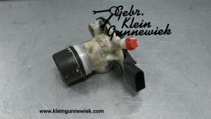 Used AdBlue pump Mercedes C-Klasse Price € 145,00 Margin scheme offered by Gebr.Klein Gunnewiek Ho.BV