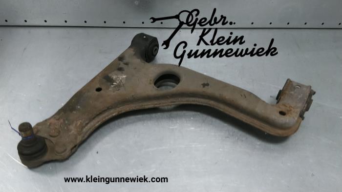 Front lower wishbone, left from a Opel Meriva 2013