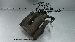 Used Rear brake calliper, right Opel Zafira Price € 35,00 Margin scheme offered by Gebr.Klein Gunnewiek Ho.BV