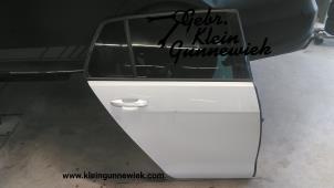 Używane Drzwi prawe tylne wersja 4-drzwiowa Volkswagen Golf Cena € 195,00 Procedura marży oferowane przez Gebr.Klein Gunnewiek Ho.BV