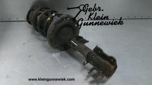 Gebrauchte Stoßdämpferstrebe links vorne Ford KA Preis € 35,00 Margenregelung angeboten von Gebr.Klein Gunnewiek Ho.BV