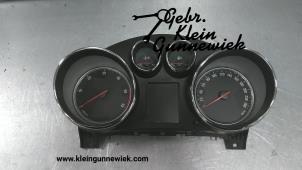 Usagé Instrument de bord Opel Insignia Prix € 195,00 Règlement à la marge proposé par Gebr.Klein Gunnewiek Ho.BV