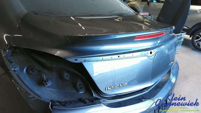 Begagnade Baklucka Opel Insignia Pris € 72,00 Marginaltabell erbjuds av Klein Gunnewiek Autodemontage & Motorentechniek