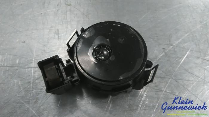 Begagnade Regnsensor BMW 5-Serie Pris € 18,00 Marginaltabell erbjuds av Klein Gunnewiek Autodemontage & Motorentechniek