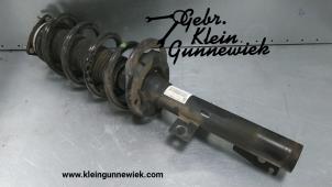 Gebrauchte Stoßdämpferstrebe rechts vorne Ford Transit Preis € 95,00 Margenregelung angeboten von Gebr.Klein Gunnewiek Ho.BV