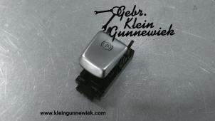 Used Parking brake switch Mercedes E-Klasse Price € 25,00 Margin scheme offered by Gebr.Klein Gunnewiek Ho.BV