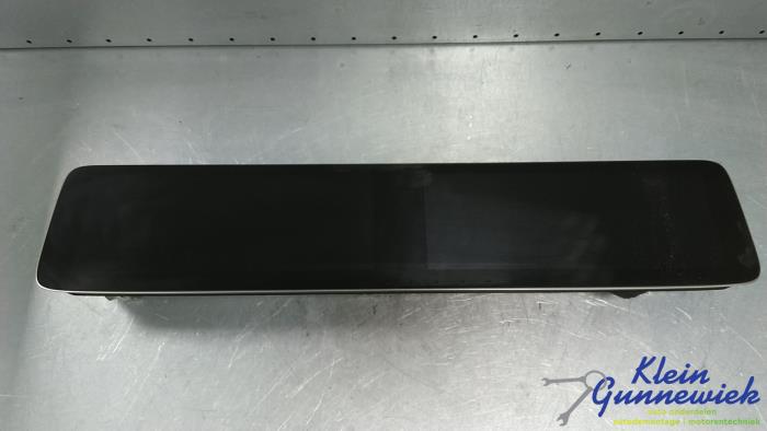 Begagnade Innerdisplay Mercedes E-Klasse Pris € 541,00 Marginaltabell erbjuds av Klein Gunnewiek Autodemontage & Motorentechniek