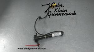 Używane Poduszka powietrzna dla pieszych Mercedes C-Klasse Cena € 45,00 Procedura marży oferowane przez Gebr.Klein Gunnewiek Ho.BV