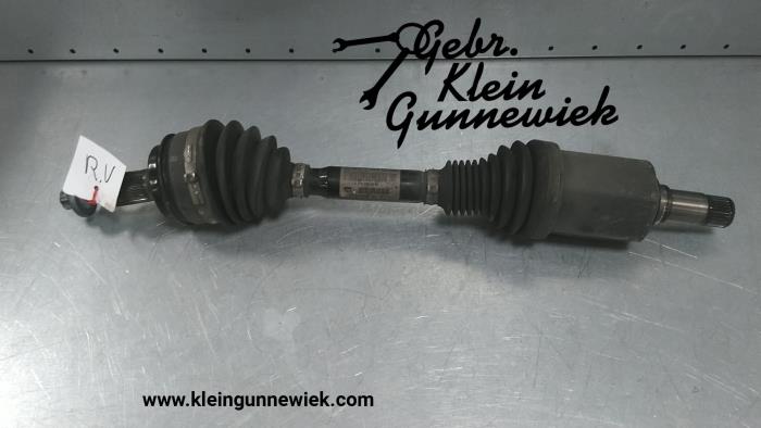 Front drive shaft, right from a Mercedes E-Klasse 2018