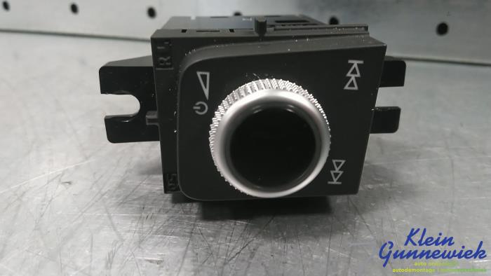 Sound control switch