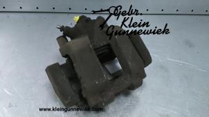 Used Front brake calliper, left BMW 3-Serie Price € 125,00 Margin scheme offered by Gebr.Klein Gunnewiek Ho.BV