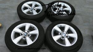 Gebrauchte Felgen Set + Reifen BMW 1-Serie Preis € 175,00 Margenregelung angeboten von Gebr.Klein Gunnewiek Ho.BV
