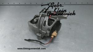 Używane Wspornik silnika Audi Q5 Cena € 85,00 Procedura marży oferowane przez Gebr.Klein Gunnewiek Ho.BV