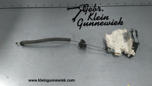 Used Rear door lock mechanism 4-door, left Audi Q5 Price € 65,00 Margin scheme offered by Gebr.Klein Gunnewiek Ho.BV