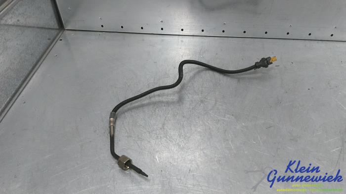 Usagé Sensor température d’échappement Mercedes E-Klasse Prix € 35,00 Règlement à la marge proposé par Klein Gunnewiek Autodemontage & Motorentechniek