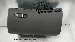 Used Glovebox Mercedes E-Klasse Price € 75,00 Margin scheme offered by Gebr.Klein Gunnewiek Ho.BV