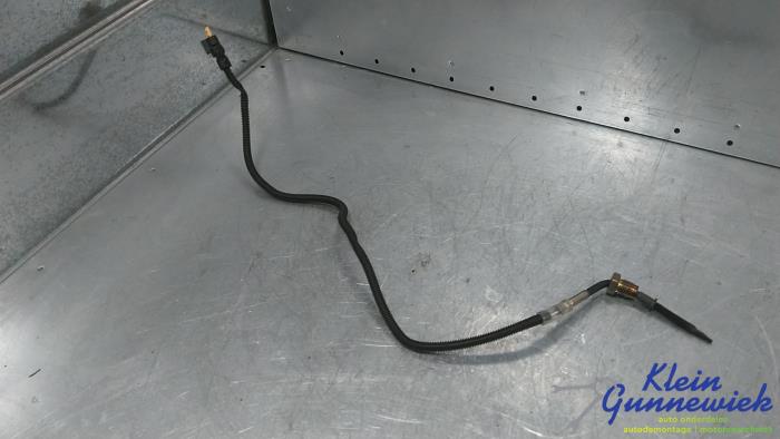 Usagé Sensor température d’échappement Mercedes E-Klasse Prix € 40,00 Règlement à la marge proposé par Klein Gunnewiek Autodemontage & Motorentechniek