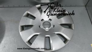 Gebrauchte Radkappe Audi A4 Preis € 15,00 Margenregelung angeboten von Gebr.Klein Gunnewiek Ho.BV