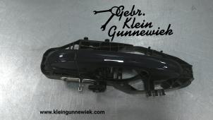 Gebrauchte Türgriff 4-türig rechts hinten Ford Fiesta Preis € 35,00 Margenregelung angeboten von Gebr.Klein Gunnewiek Ho.BV