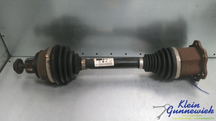 Gebrauchte Antriebswelle links vorne Audi A4 Preis € 75,00 Margenregelung angeboten von Klein Gunnewiek Autodemontage & Motorentechniek