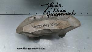 Usagé Etrier de frein (pince) avant droit Mercedes E-Klasse Prix € 295,00 Règlement à la marge proposé par Gebr.Klein Gunnewiek Ho.BV
