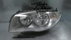 Używane Reflektor lewy BMW 1-Serie Cena € 75,00 Procedura marży oferowane przez Gebr.Klein Gunnewiek Ho.BV