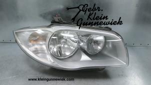 Używane Reflektor prawy BMW 1-Serie Cena € 75,00 Procedura marży oferowane przez Gebr.Klein Gunnewiek Ho.BV