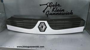 Usados Rejilla Renault Master Precio € 35,00 Norma de margen ofrecido por Gebr.Klein Gunnewiek Ho.BV
