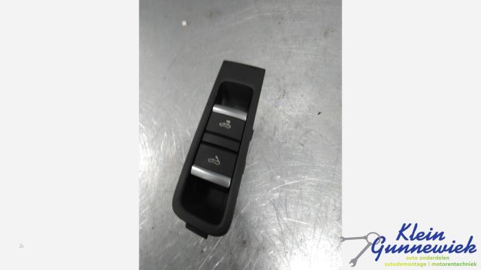 Używane Przelacznik Audi S5 Cena € 43,00 Procedura marży oferowane przez Klein Gunnewiek Autodemontage & Motorentechniek