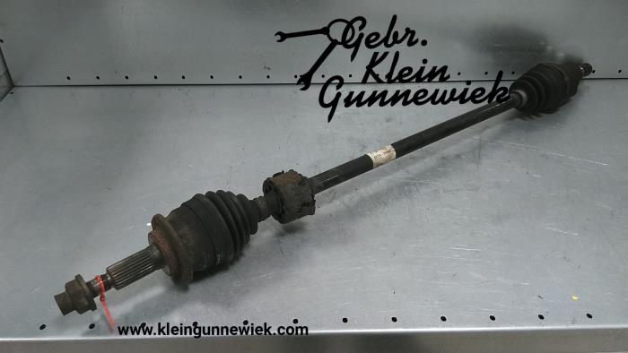 Front drive shaft, right from a Opel Agila 2008