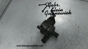 Usados Bomba de agua Audi Q3 Precio € 100,00 Norma de margen ofrecido por Gebr.Klein Gunnewiek Ho.BV