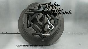 Used Tool set Opel Meriva Price € 45,00 Margin scheme offered by Gebr.Klein Gunnewiek Ho.BV